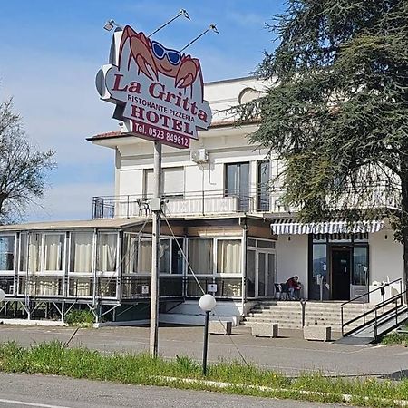 Hotel La Gritta Srl Castel San Giovanni  Exterior foto